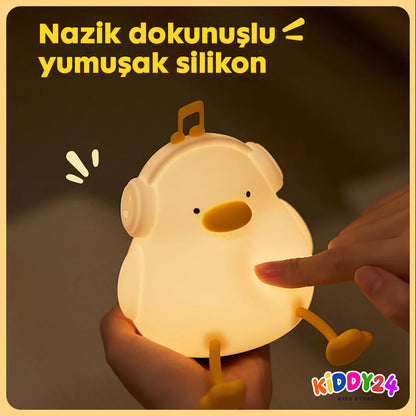 Huzurlu uyku ortamı için LED gece lambası – Sıcak ışık, güvenli tasarım, şık görünüm